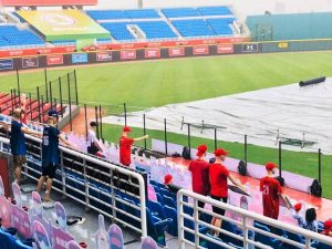疫情肆虐下，唯有台湾职棒独步全球「闭门开赛」。 图片来源：CPBL 中华职棒脸书专页。